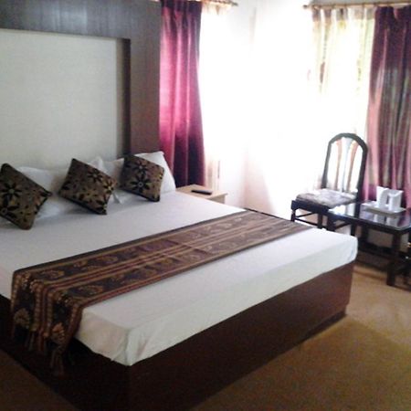 נייניטל Hotel Arsh International מראה חיצוני תמונה