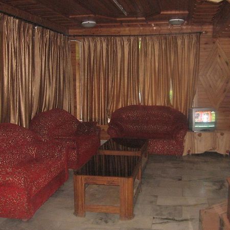 נייניטל Hotel Arsh International מראה חיצוני תמונה