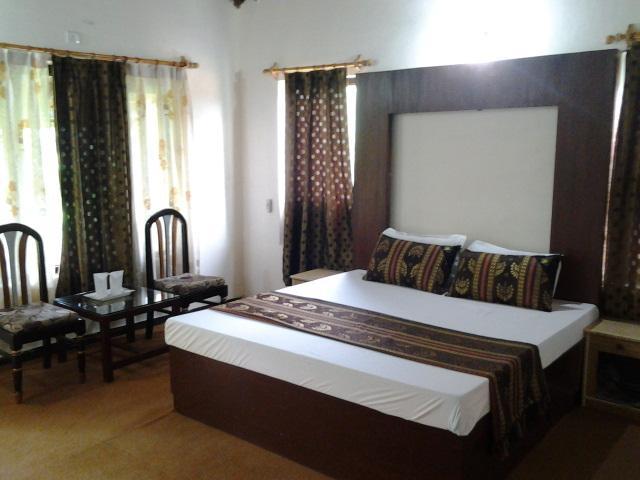 נייניטל Hotel Arsh International חדר תמונה