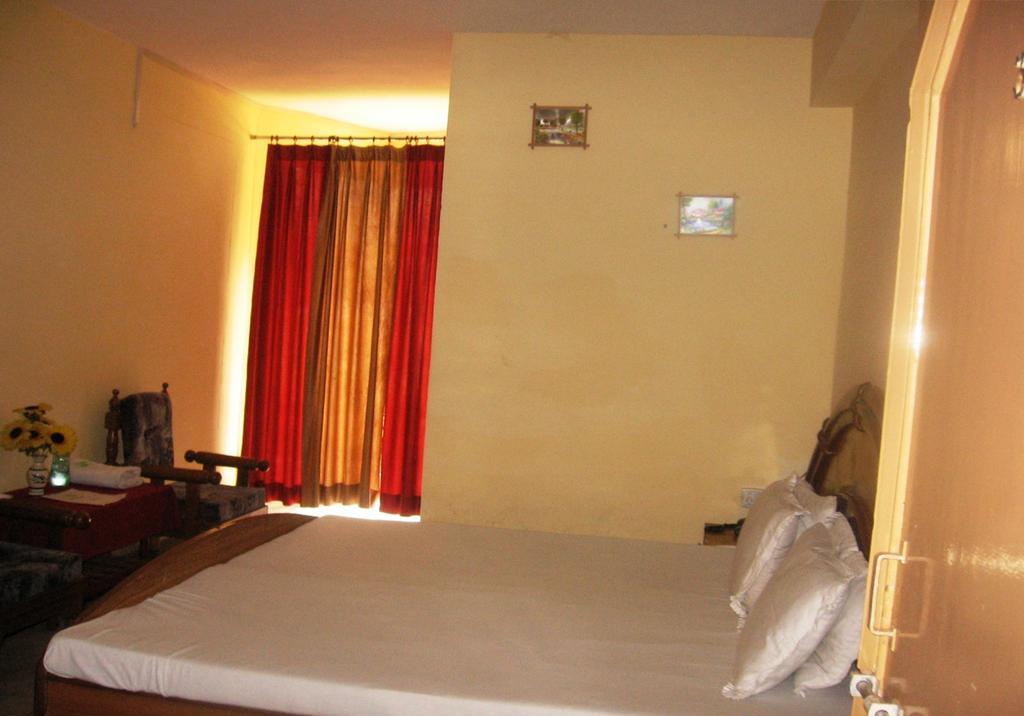 נייניטל Hotel Arsh International מראה חיצוני תמונה